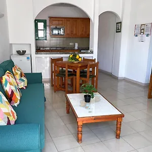 Spacious Sunny Relaxing Lanzarote Holiday home